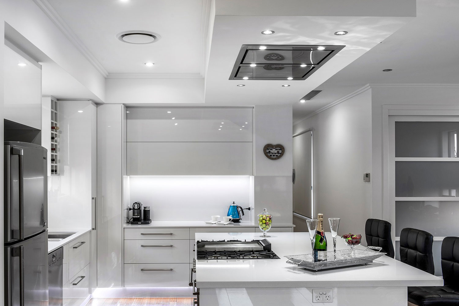 Modern kitchen with a Schweigen Extractor